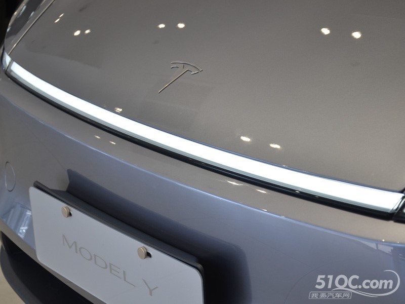 2025款 特斯拉Model Y换新版 其它